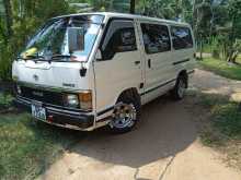 Toyota LH61 1988 Van