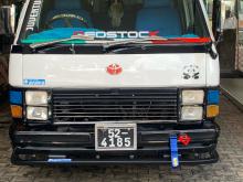 Toyota LH61 1986 Van