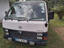 Toyota LH61 1989 Van