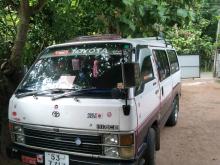 Toyota LH61V GL 1988 Van
