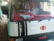 Toyota LH71B 1984 Van