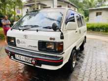 Toyota LiteAce 1987 Van