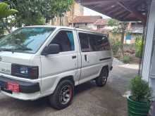 Toyota LiteAce 1990 Van