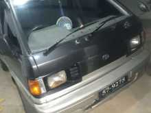 Toyota Light S 1990 Van
