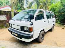 Toyota LiteAce 1990 Van