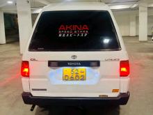 Toyota LiteAce 1986 Van