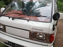 Toyota LiteAce 1990 Van