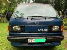 Toyota LiteAce 1991 Van