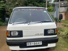 Toyota LiteAce DX 1988 Van
