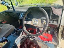 https://riyasewana.com/uploads/toyota-lite-ace-1321554817995.jpg