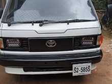 Toyota LiteAce 1988 Van
