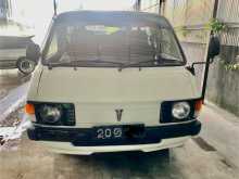 Toyota LiteAce 1985 Van