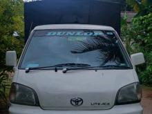Toyota LiteAce 2001 Heavy-Duty