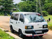 Toyota LiteAce 1990 Van