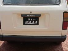 Toyota LiteAce 1985 Van