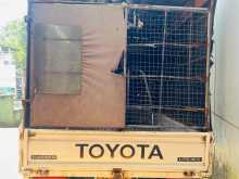 https://riyasewana.com/uploads/toyota-lite-ace-2913411522103.jpg