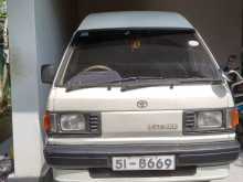 Toyota LiteAce 1987 Van