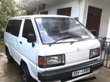 Toyota LiteAce 1987 Van