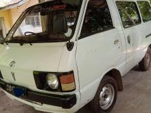 Toyota LiteAce 1982 Van