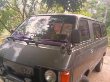 Toyota LiteAce 1985 Van