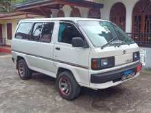 Toyota LiteAce 1990 Van