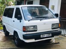 Toyota LiteAce 1987 Van
