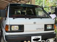 Toyota LiteAce 1986 Van
