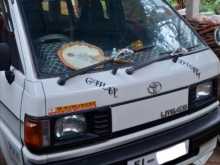 Toyota LiteAce 1989 Van