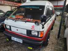 Toyota LiteAce 1989 Van