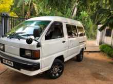 Toyota LiteAce 1990 Van