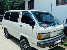 Toyota LiteAce 1990 Van