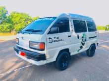 Toyota LiteAce 1988 Van
