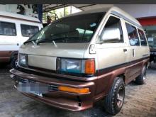 Toyota LiteAce 1987 Van