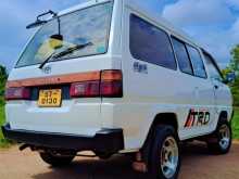 https://riyasewana.com/uploads/toyota-liteace-cm41-1992-1314374112753.jpg