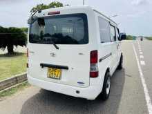 https://riyasewana.com/uploads/toyota-liteace-townace-207590022062.jpg