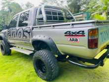 https://riyasewana.com/uploads/toyota-ln106-1989-2716363112744.jpg