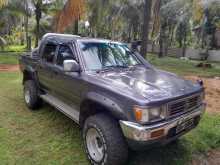 Toyota LN106 Hilux 1989 Pickup