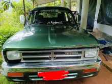 Toyota Ln40 1982 Pickup