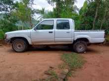 Toyota Ln40 1983 Pickup