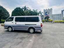 Toyota Dolphin 2002 Van