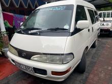 Toyota Lotto 2000 Van