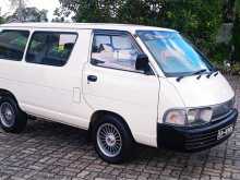 Toyota Lotto CR27 1993 Van