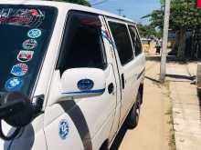 Toyota Lotto CR27 1992 Van