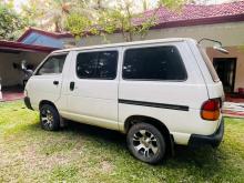 Toyota Lotto 1995 Van