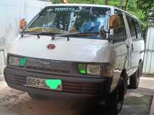 Toyota Lotto 1993 Van