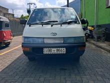 Toyota Lotto 1996 Van