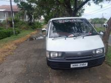 Toyota Lotto 1992 Van