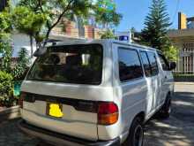 Toyota Lotto 1995 Van