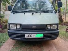 Toyota Lotto 1995 Van