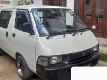 Toyota Lotto 1995 Van